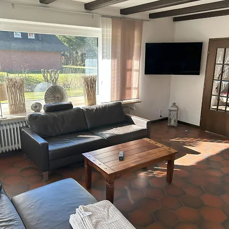 Holiday home Haus Poehlde *