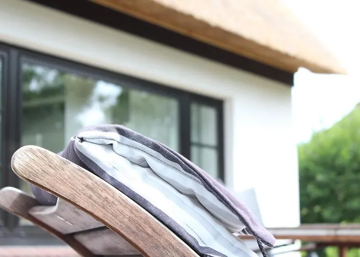 Haus Poehlde بيت للعطل